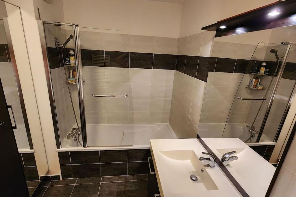 Appartement Voie Lactee ليون المظهر الخارجي الصورة